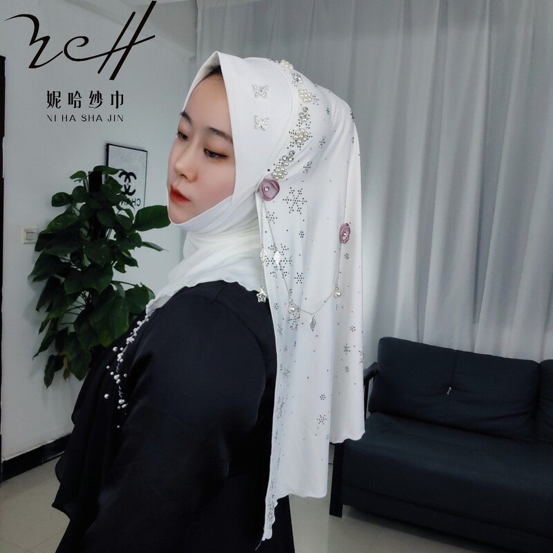 Solid Color Hijab Manufacturer - OEM/ODM Luxury with Intricate Beadwork Crystal Rhinestone