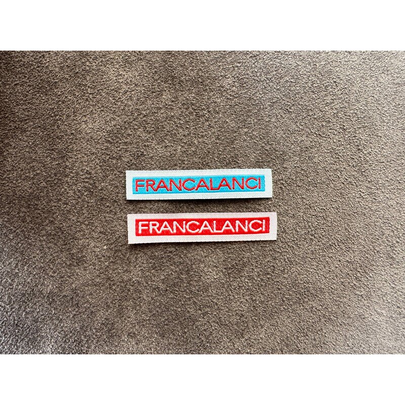 Garment Woven Label Manufacturer - OEM/ODM No Moq Custom Recycled Center Fold Ultrasonic Cut