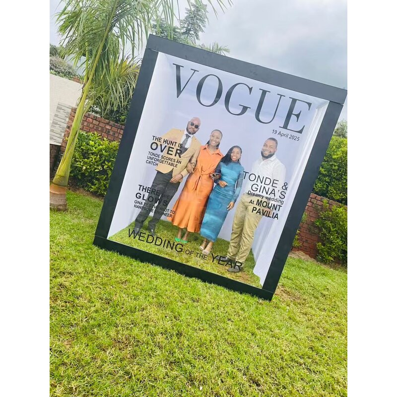 Magazine Photo Booth Manufacturer - Box with LED Light Birthday Party