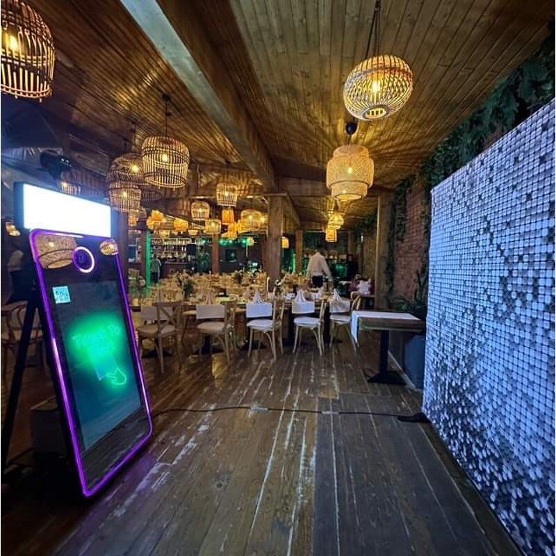 Magic Mirror Photo Booth Supplier - Portable LED Frame Digital Selfie