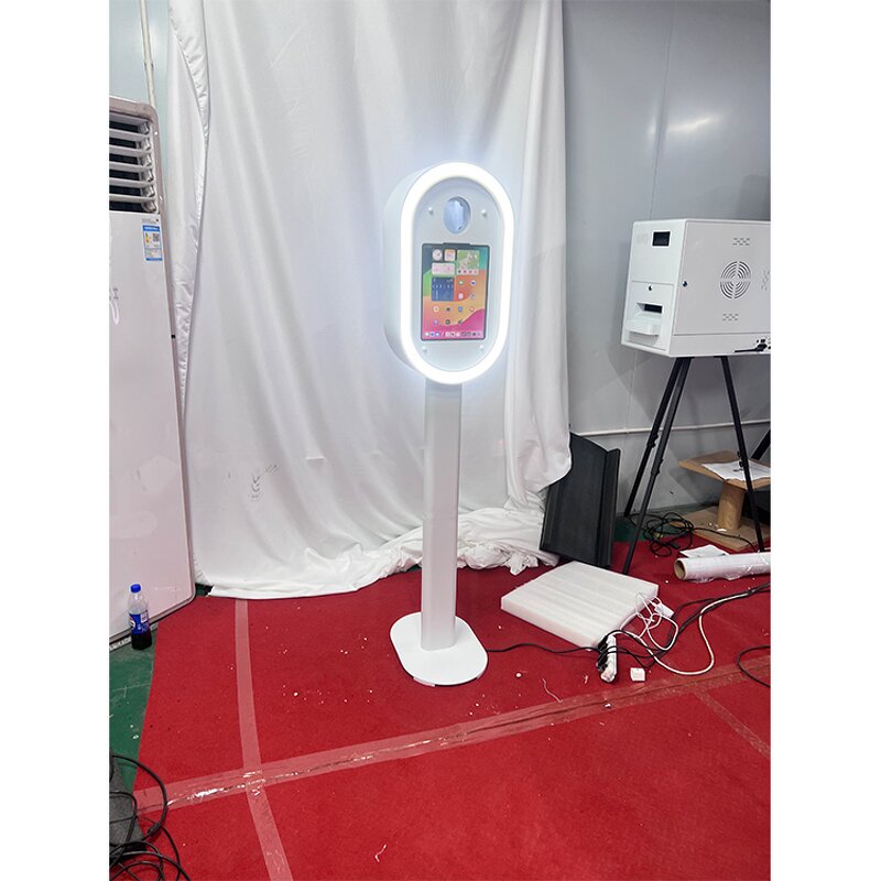 Photo Booth Supplier - Oval DSLR Camera for Wedding Events iPad Compatible