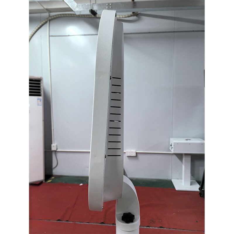 Photo Booth Factory - Oval Head iPad Mirror Booth with Flash & Umbrella