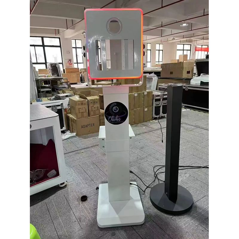 Photo Booth Manufacturer - Square Head DSLR Shell Machine for iPad Rental