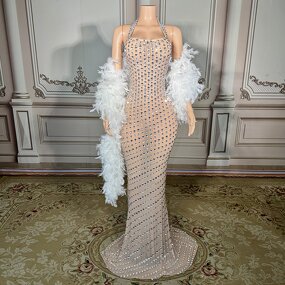 Plus Size Clubbing Dress Manufacturer - OEM/ODM Novance Y5224 With Crystals Chic Halter Evening Dresses