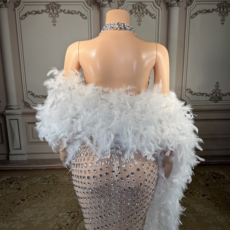 Plus Size Clubbing Dress Manufacturer - OEM/ODM Novance Y5224 With Crystals Chic Halter Evening Dresses