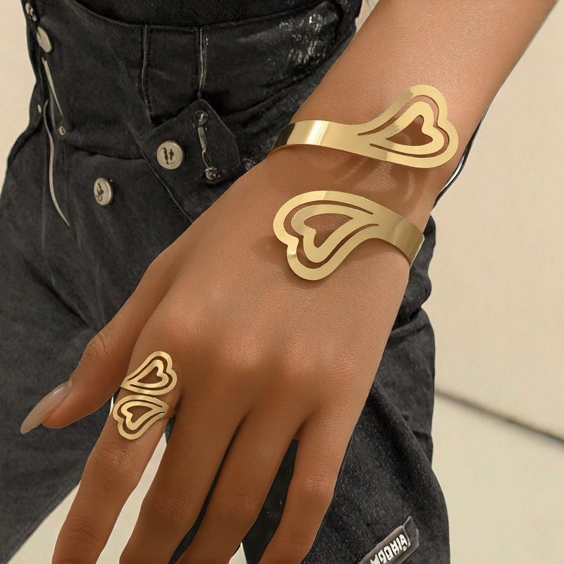 Cuff Bracelets Manufacturer - OEM/ODM 2025 European Personalized Design Fashion New Metal Pattern