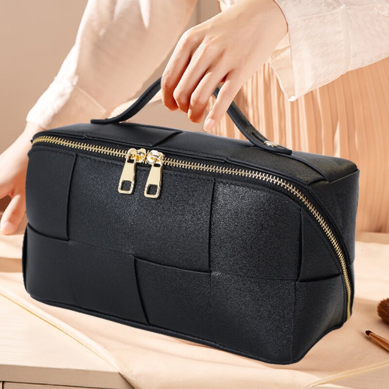 Leather Cosmetic Pouch Supplier - Color Custom Fashion Knit Pattern Cowhide Full