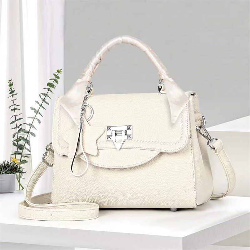 Women Crossbody Bag Factory - OEM PU Material Square Bag Wholesale