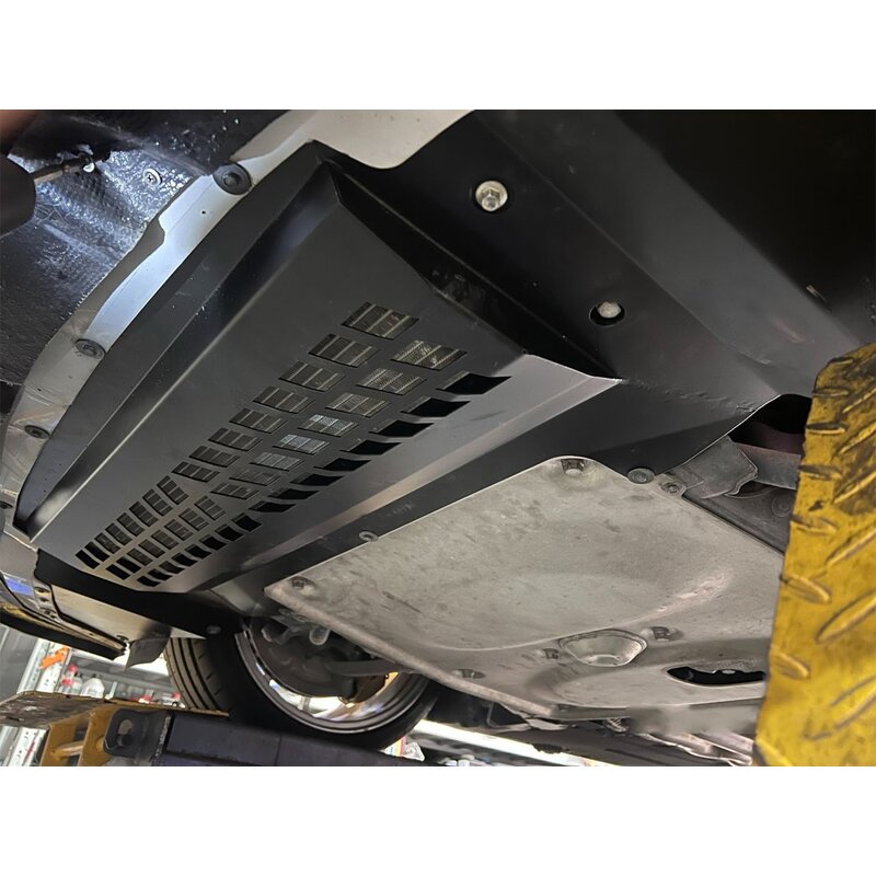 Oil Cooler Skid Plate Factory - Factory Stock for BMW F80 M3 F82 F83 M4