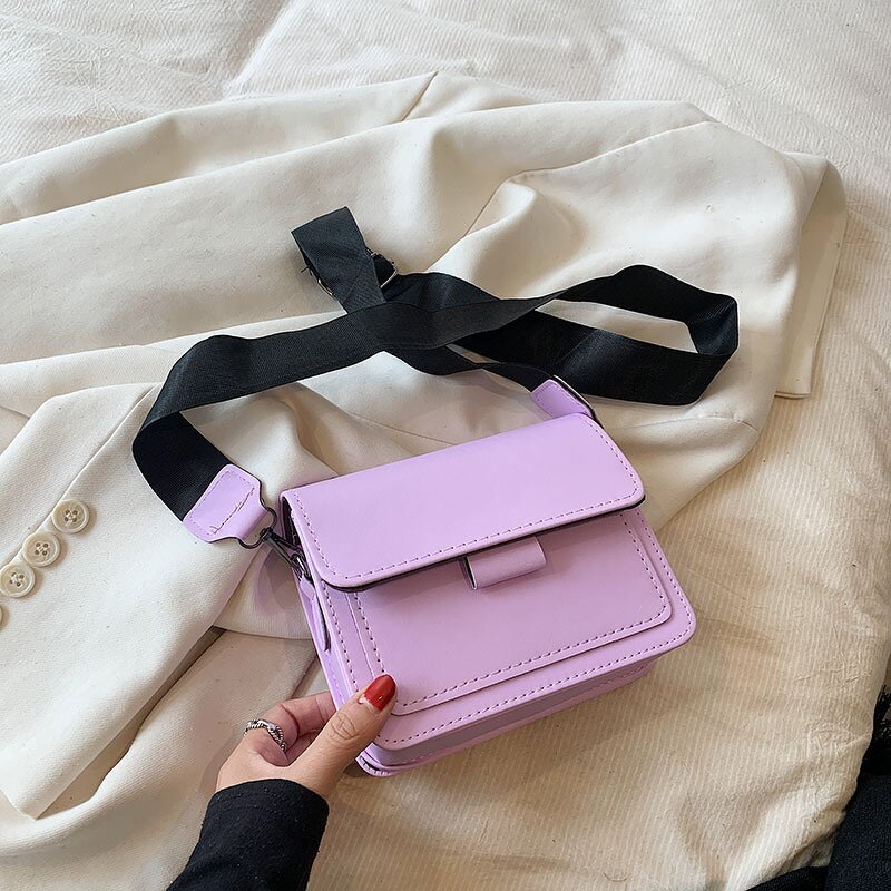 Cross Body Bags Supplier - OEM/ODM Custom Daily Use Ladies Quadrate Leather Strap