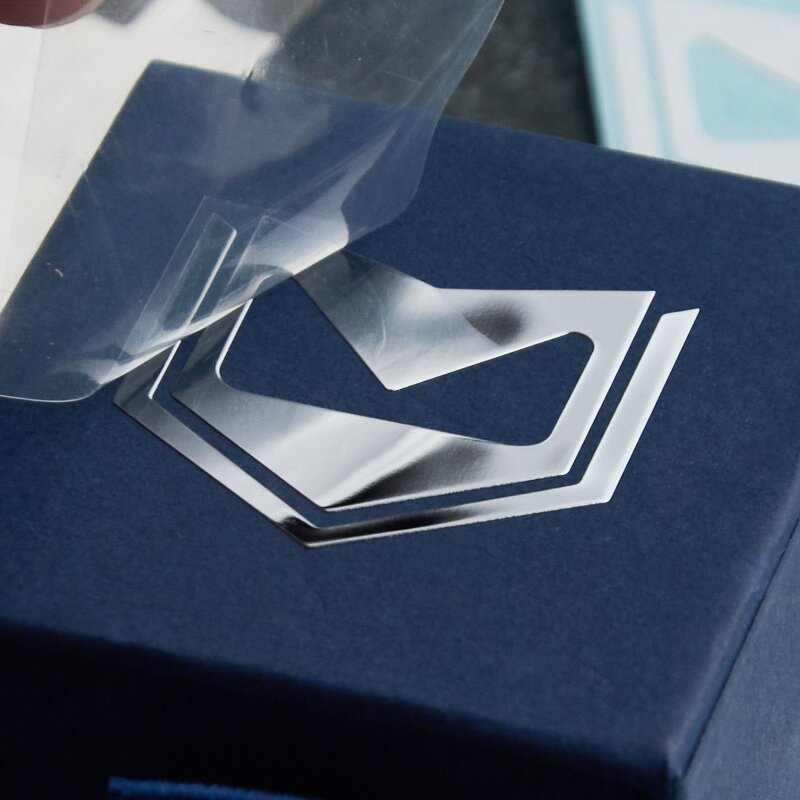 Packaging Label Stickers Supplier - OEM/ODM Custom Print Luxury Metallic Waterproof Vinyl