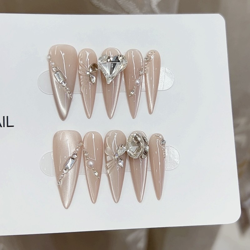 Nail Art Patch Supplier - OEM Nai Zi Handmade Cat Eye Love Diamond Butterfly