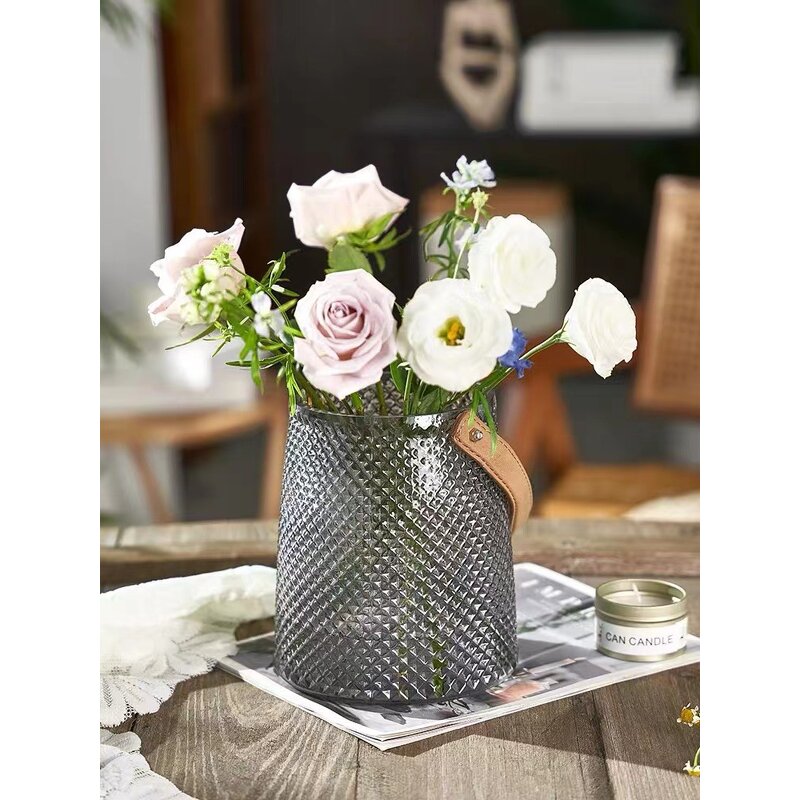 Handheld Glass Vase Factory - OEM/ODM Cowboy Light Luxury Simple European Flower Arrangement