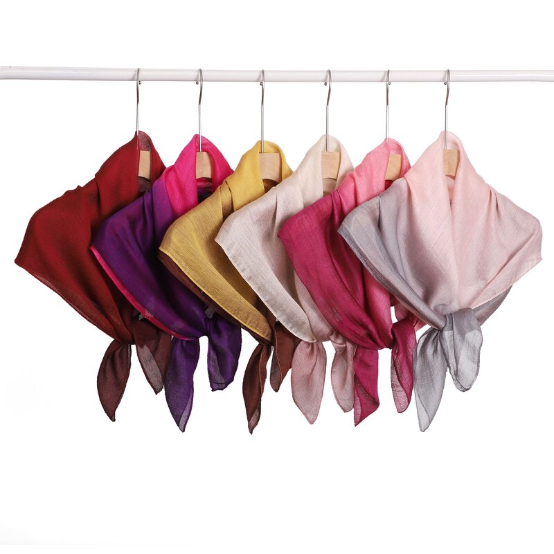 Silk Scarf Manufacturer - Wholesale Vintage Gradient Square Commuting Neck Scarf