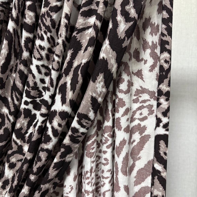 Jersey Hijab Factory - OEM Leopard Print Floral Scarf