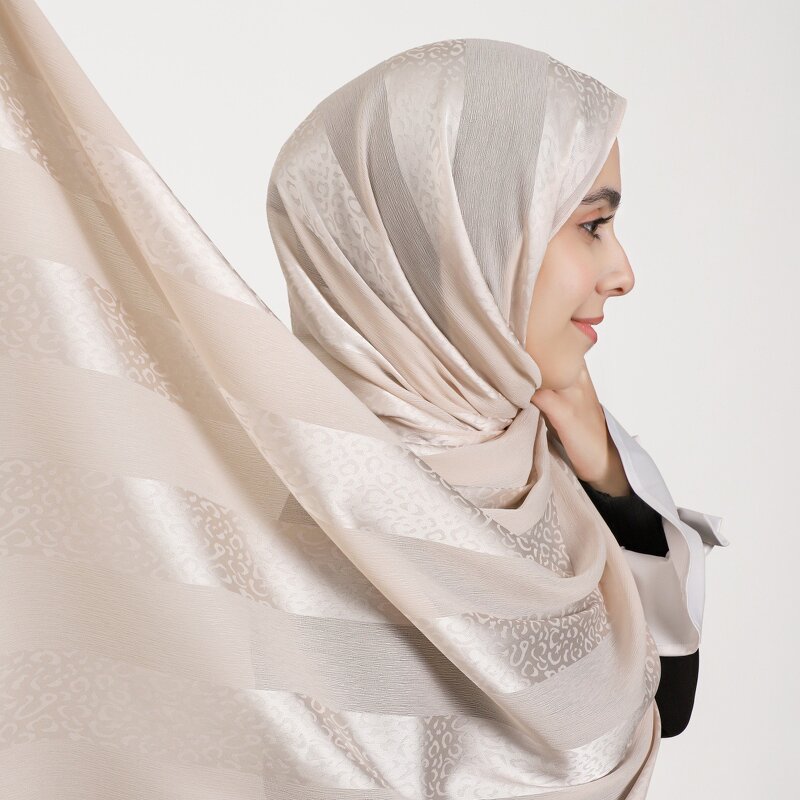 Satin Silk Hijab Factory - OEM Jacquard Leopard Print Wide Stripe Scarf