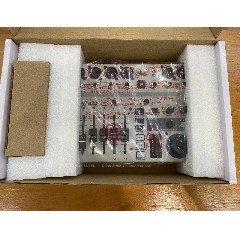 Digital Mixer Processors Factory - Flow 8 Mini with 16 Effects Bluetooth