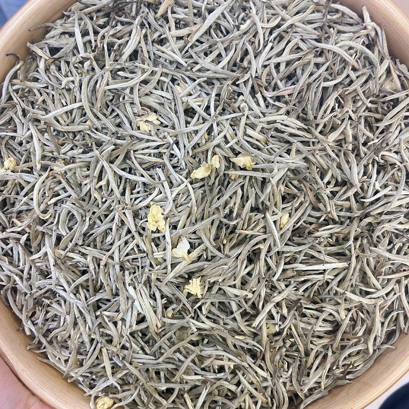 Top Quality Jasmine Green Tea Fragrant Needles Drifting Snow Organic Jasmine Tea with White Bud Jasmine Flavor Tea