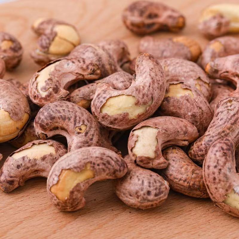 Wholesale Cashews Nuts Roasted Cashew Kernels With Skin Kernel Nuts Purple-Skinned Cashew Kernels Dried Fruits and Nuts