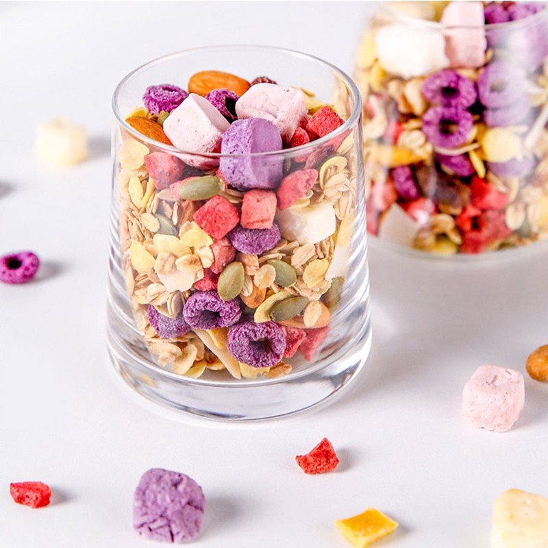 High Quality Fruit Oatmeal Snacks Mixed Freeze-Dried Fruits and Nuts Instant Food Cereal Porridge Oatmeal Flakes