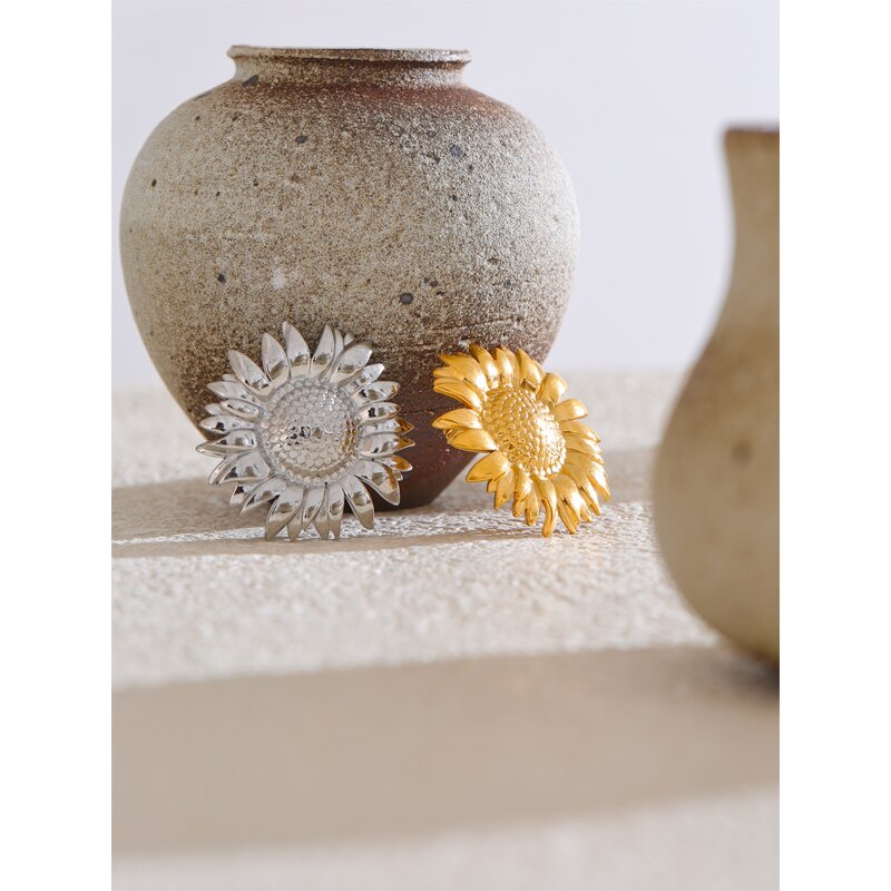 Sunflower Brooch Supplier - JINYOU 4989 New Arrival Metal PVD Waterproof