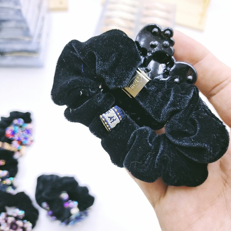 Hairband Factory - OEM Custom Velvet & 3D Flower Design