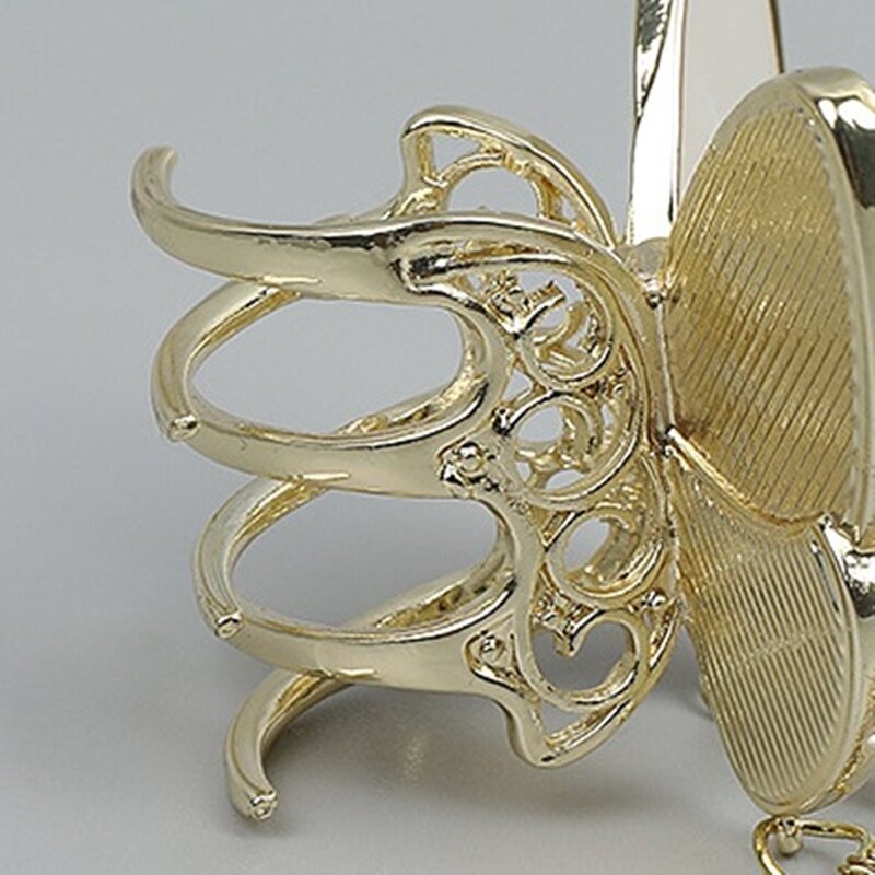 Hair Claw Manufacturer - OEM Custom Alloy Butterfly & Tassel Clip