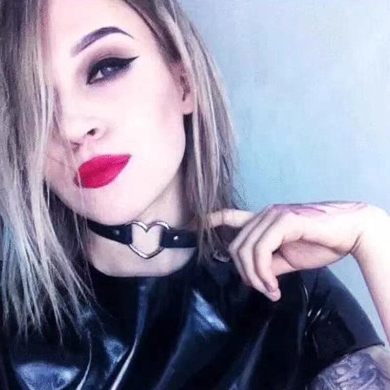 Choker Necklace Manufacturer - OEM Custom PU Leather & Heart Charm