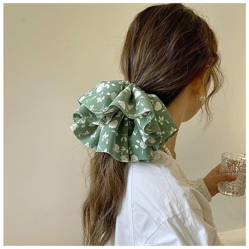 Headflower Factory - OEM Custom Oversized Floral & Streamer Design