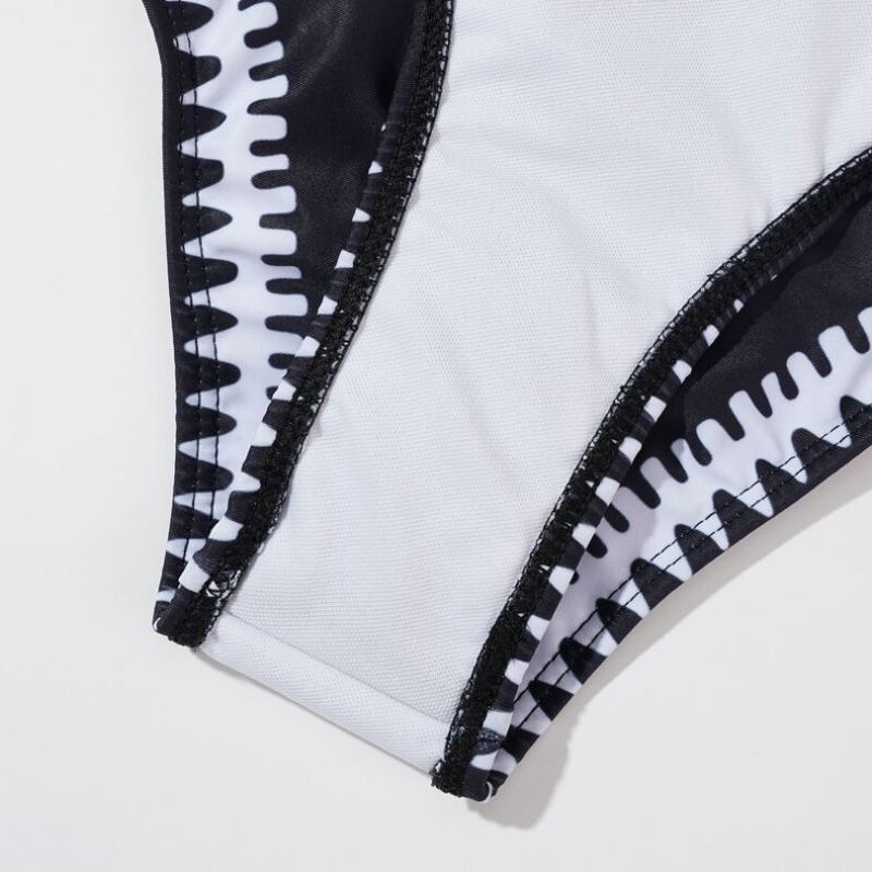 Two Piece Outfits Factory - OEM Sexy Cut Out Velvet Bodysuit Set