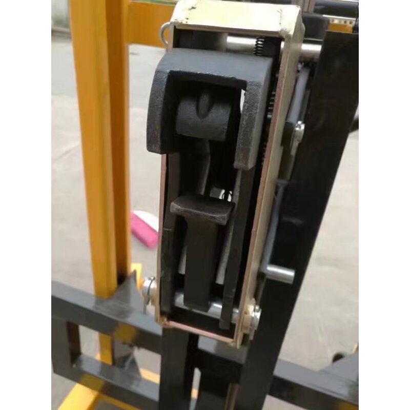 Hand Operated Stacker Factory - OEM 1t 2t 3t 1.6m Manual