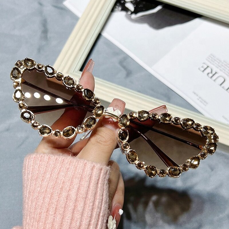 Cat Eye Sunglasses Manufacturer - Latest Luxury Metal Frame Rhinestone Diamond for Women