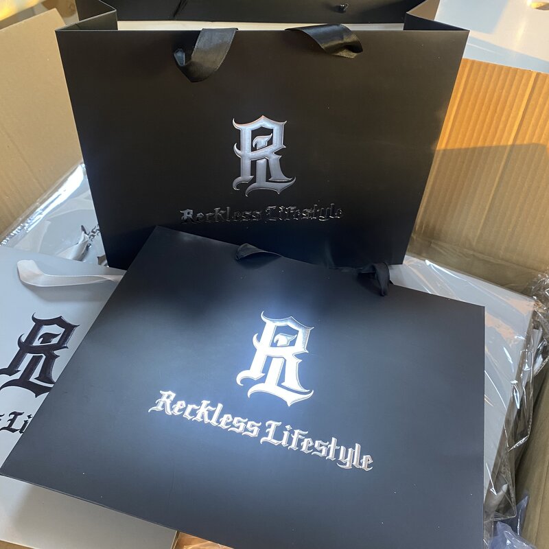 Small Paper Gift Bags Supplier - OEM Fashion Custom Size Colorful