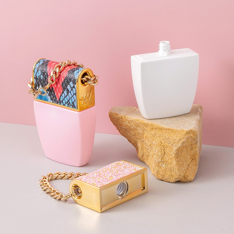 Portable Sunscreen Bottle Factory - OEM PE Unique Chain Travel