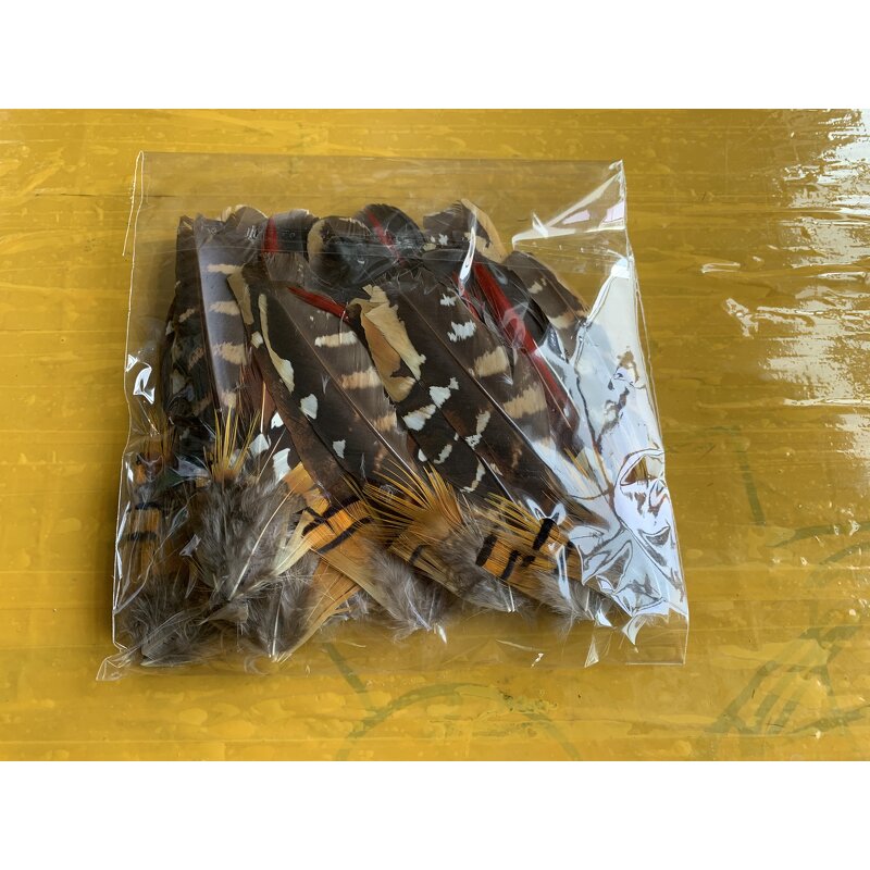 Hat Feather Trim Pin Supplier - OEM/ODM Custom Lapel