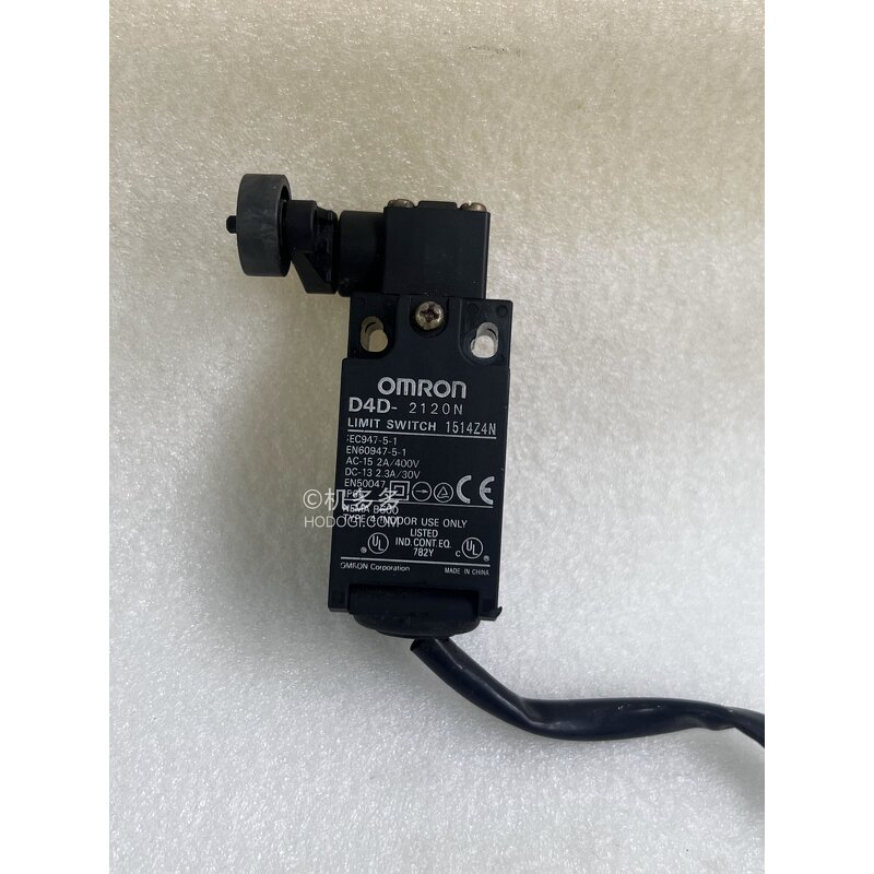 Travel Limit Switch Manufacturer - Omron D4D-2120N