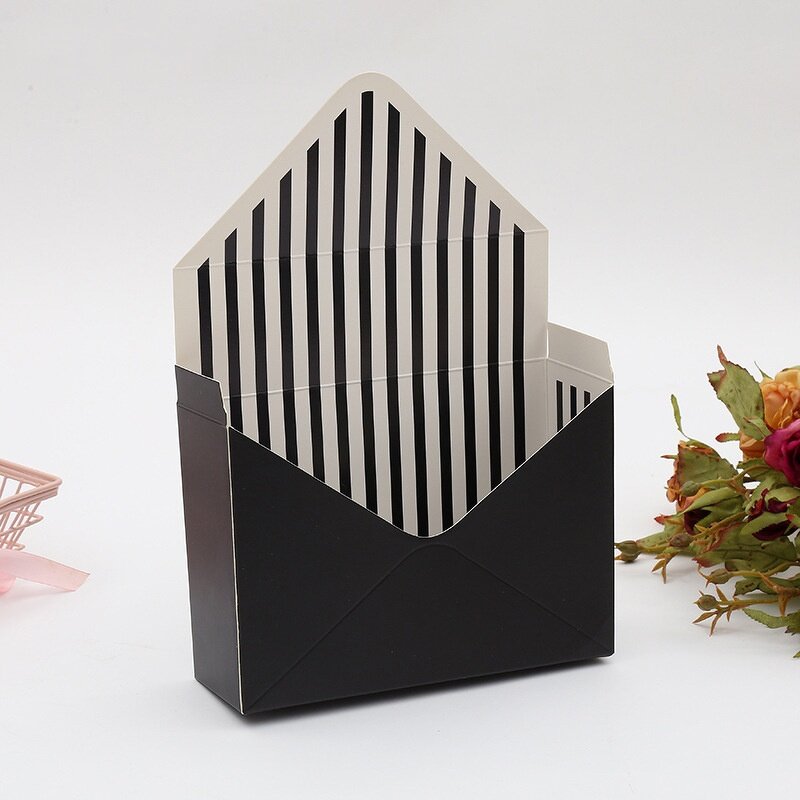 Flower Box Factory - Wholesale Folding Hand Holding Cardboard Envelope