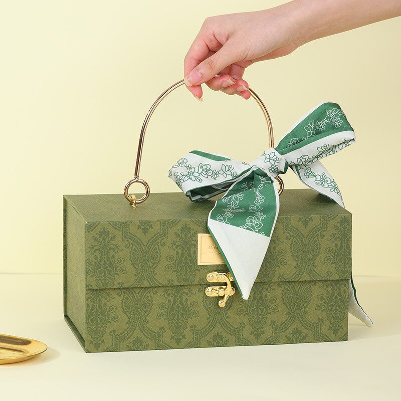 High-End Packaging Box Factory - Retro Green Christmas Valentine's Day Wedding