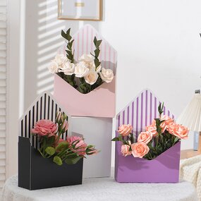 Flower Box Factory - Wholesale Folding Hand Holding Cardboard Envelope