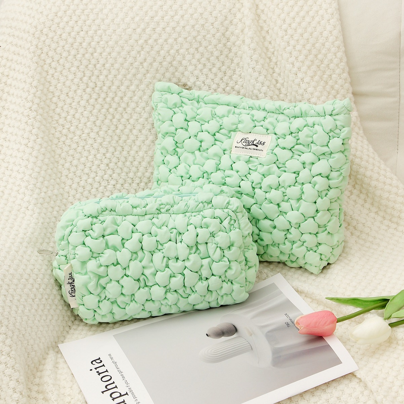 Makeup Bag Manufacturer - Wholesale Customized Soft Quilted Floral Nylon