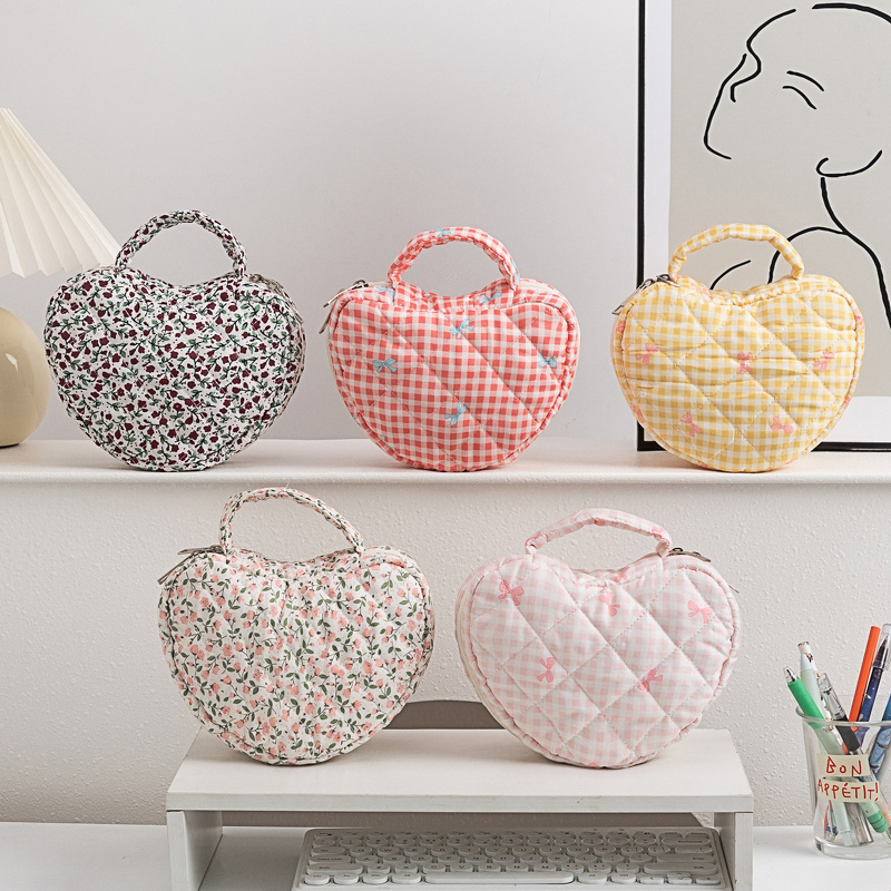 Toiletry Bag Manufacturer - Custom Logo Quilted Floral Knot Heart Shape