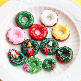 Christmas Resin Cabochon Factory - 3D Donut Garland Design DIY Keychain