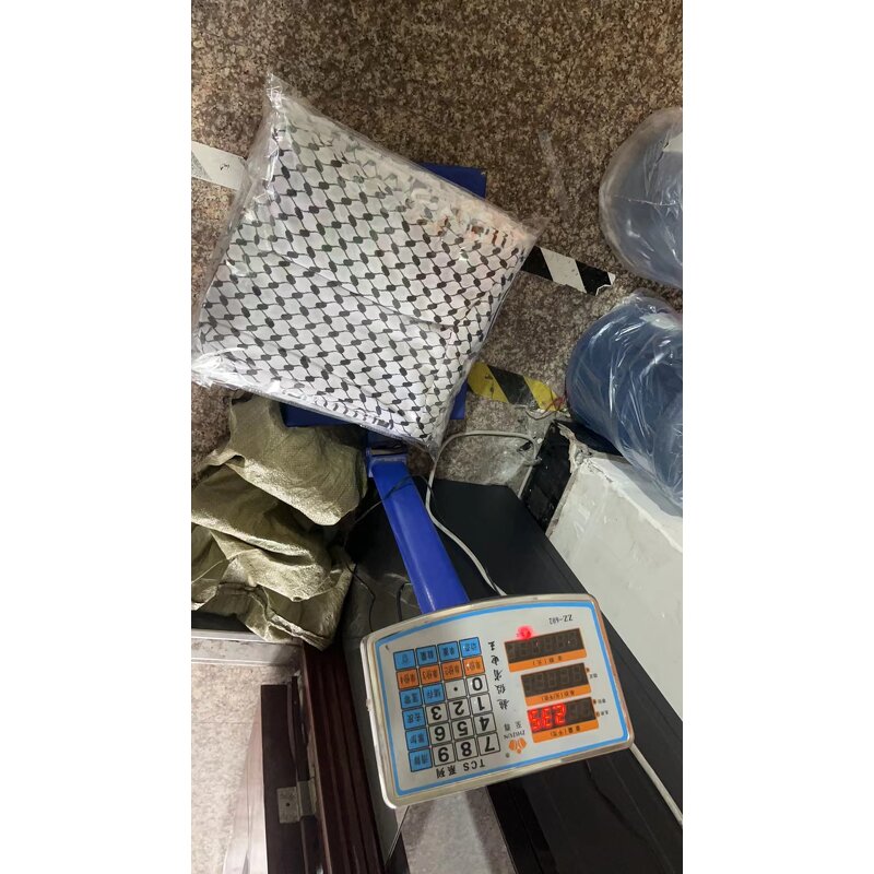 Men's Keffiyeh Manufacturer - Ethnic Omani Yemeni Custom Logo Design Long Fringed Square Woven Cotton