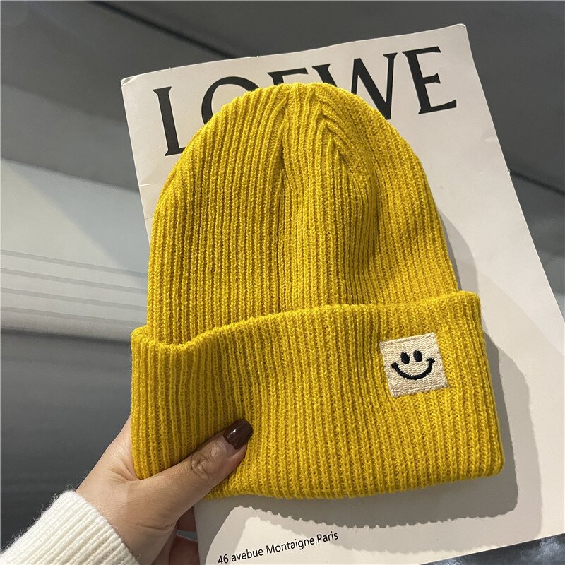 Women's Beanie Manufacturer - All-Season Cute for Autumn Winter Hot Fashion Black Knitted Cotton Skull Cap