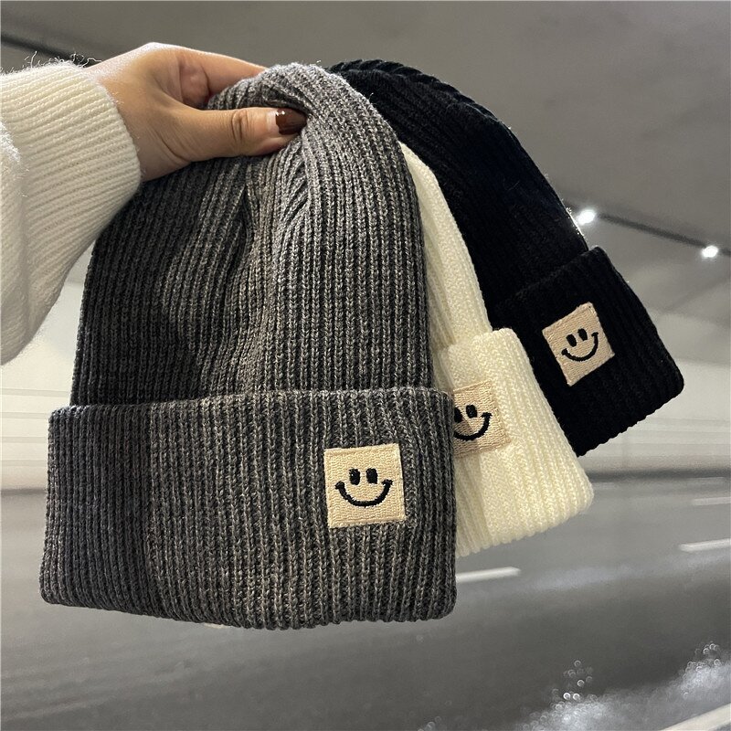 Women's Beanie Manufacturer - All-Season Cute for Autumn Winter Hot Fashion Black Knitted Cotton Skull Cap