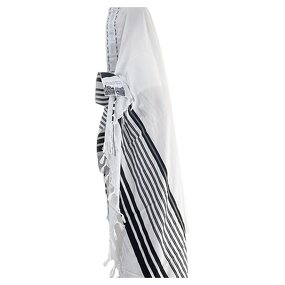 Jewish Tallit Manufacturer - Traditional Prayer Shawl Supplier