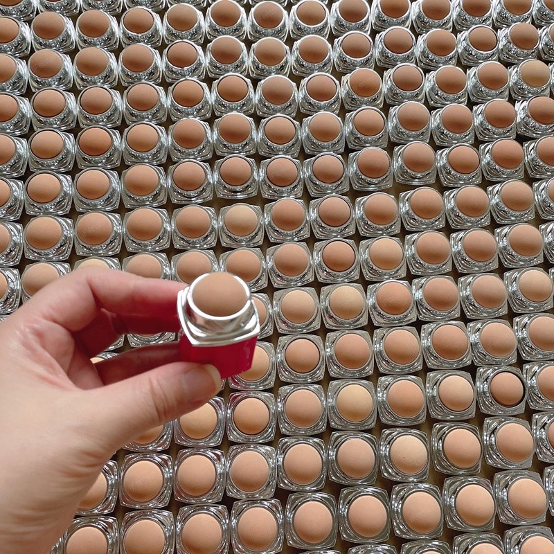 Oil Absorbing Roller Factory - OEM Portable Plastic Rose Quartz T-zone Oil Control Volcanic