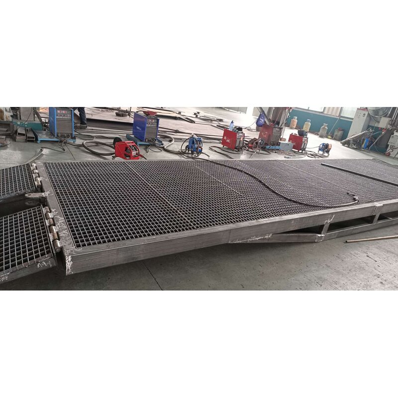 Cargo Loading Ramp Manufacturer - Custom Mobile Boarding Bridge