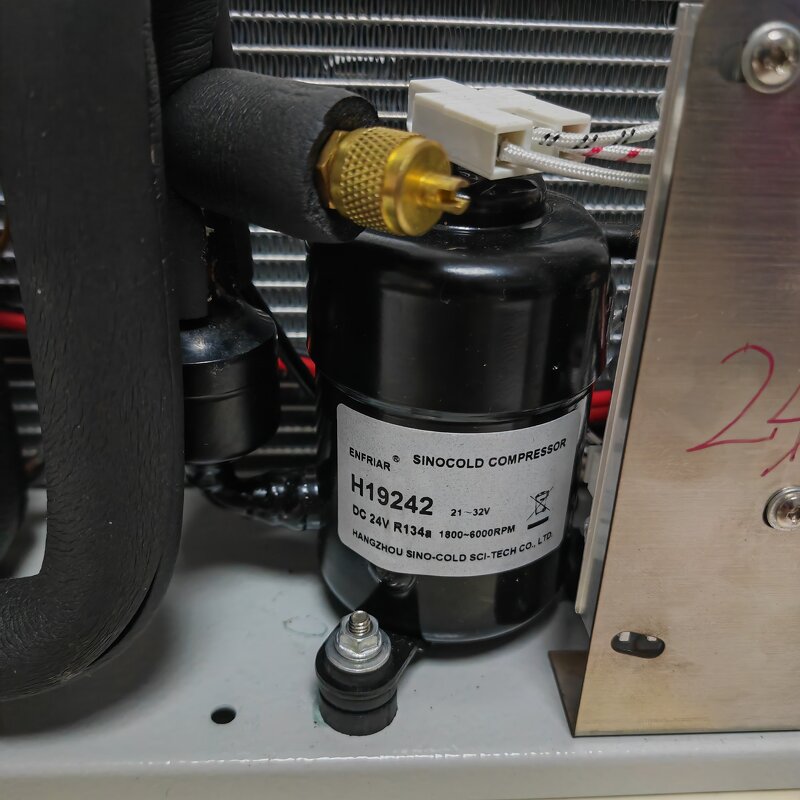 Open Type Condensing Unit Factory - DC 24V R134a Mini Compressor