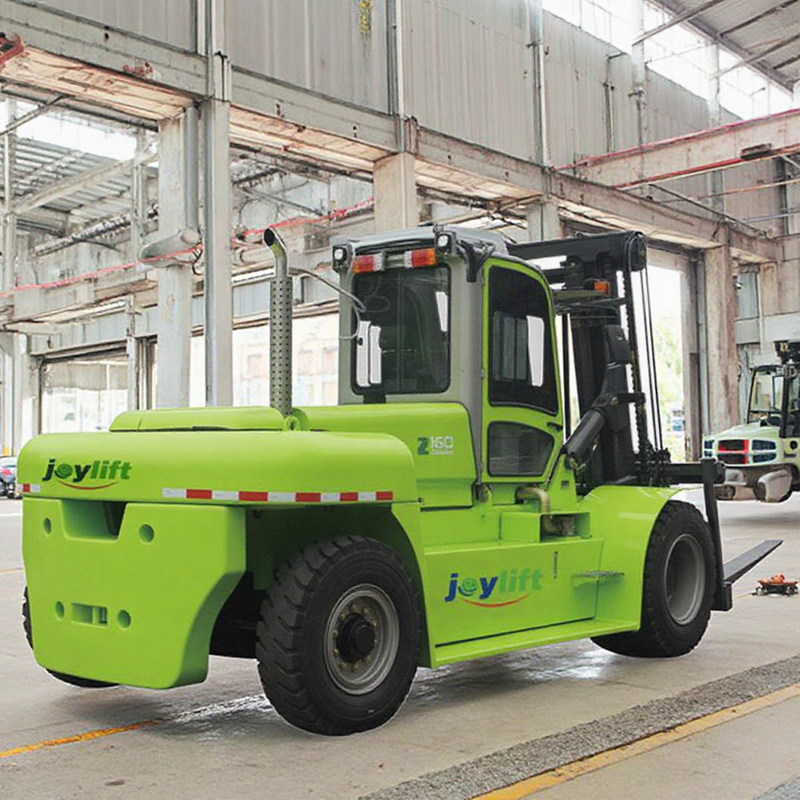 Diesel Forklift Manufacturer - 16 Ton Heavy Machinery Handling